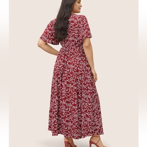 BloomChic Plus Size 4XL Flutter Sleeve Ditsy Floral Pocket Split Maxi Dress - Picture 2 of 7